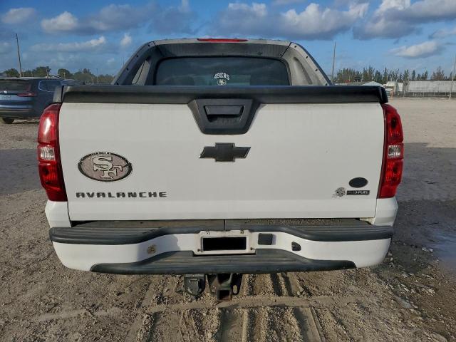 Chevrolet Avalanche C1500 Image 5