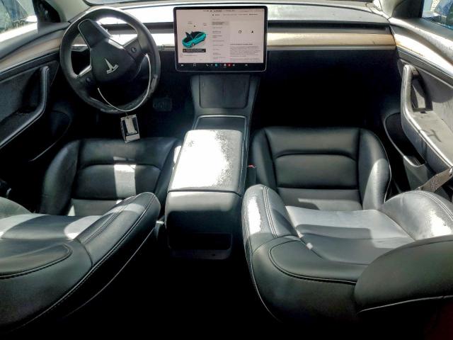 Tesla Model 3 Image 4