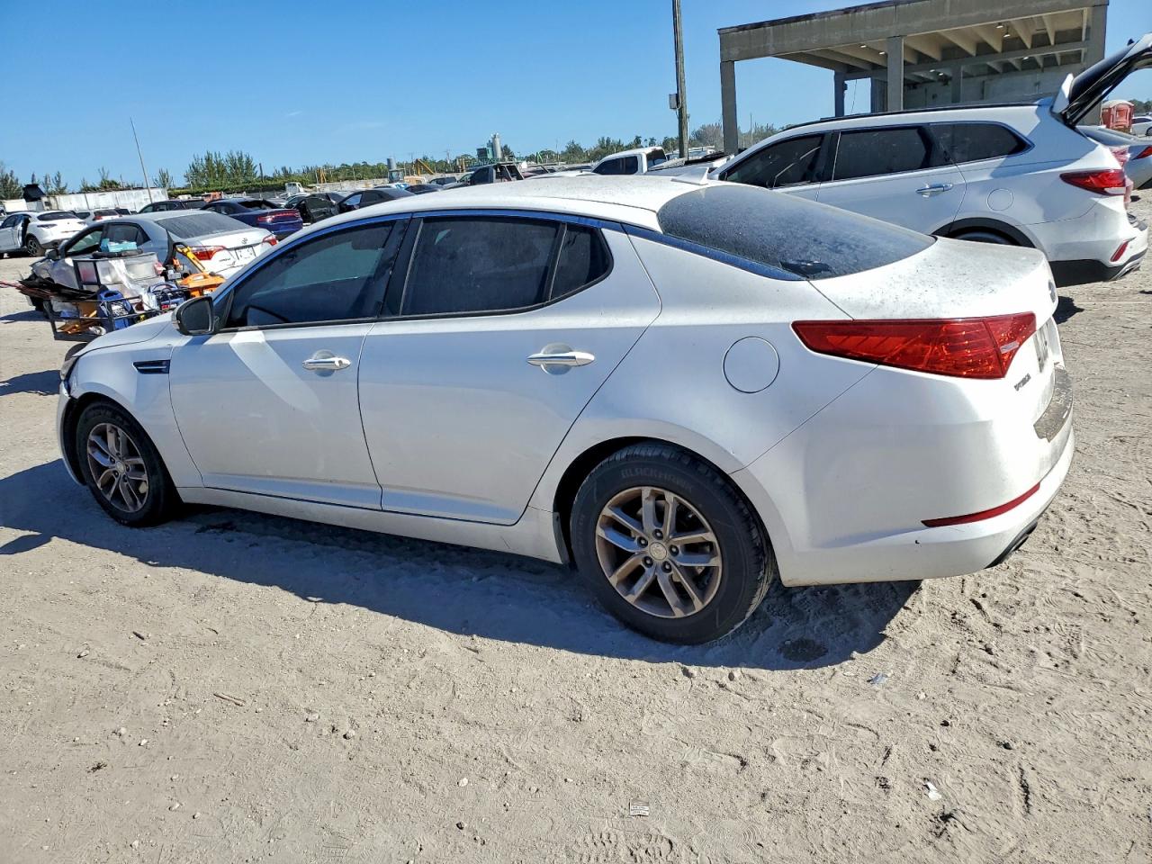 Kia Optima Lx Image 8