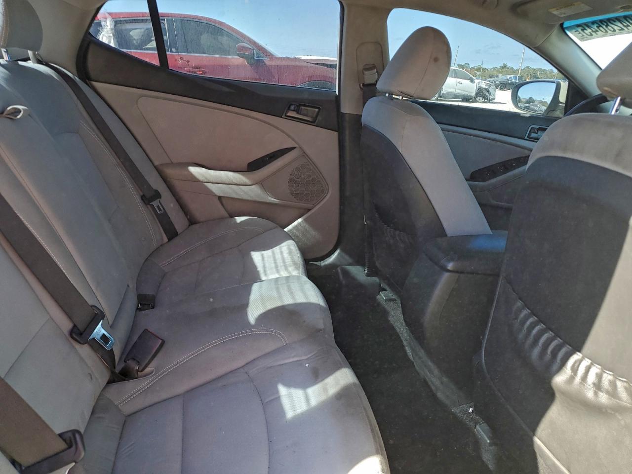 Kia Optima Lx Image 3