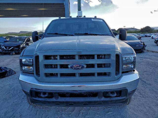 Ford F-450 Super Duty Image 5