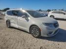 Chrysler Pacifica Touring L Image 2